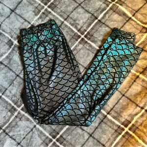 Metallic Mermaid Scale Leggings